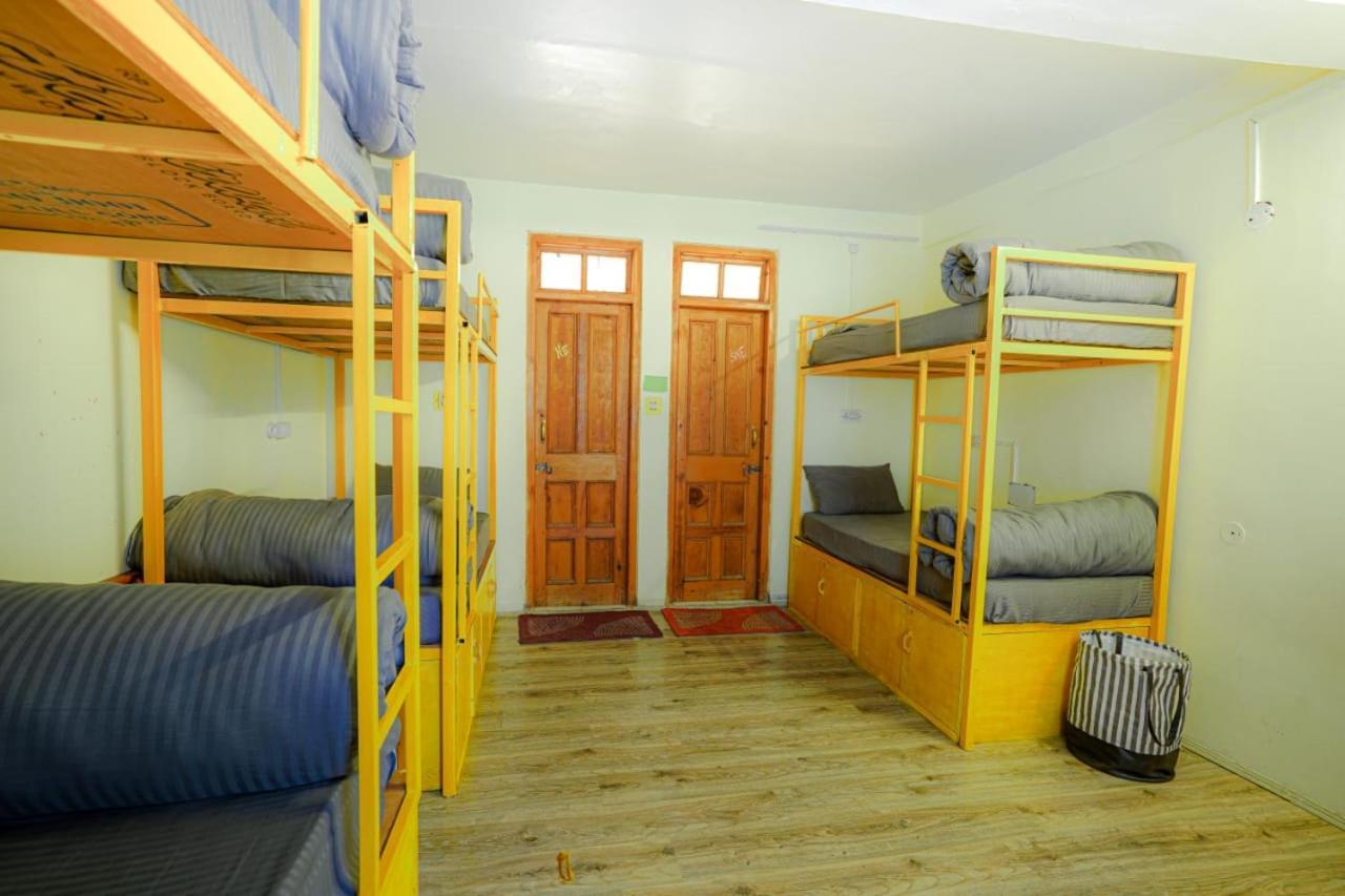 Mars Monkey Hostel & Cafe Manāli Dış mekan fotoğraf