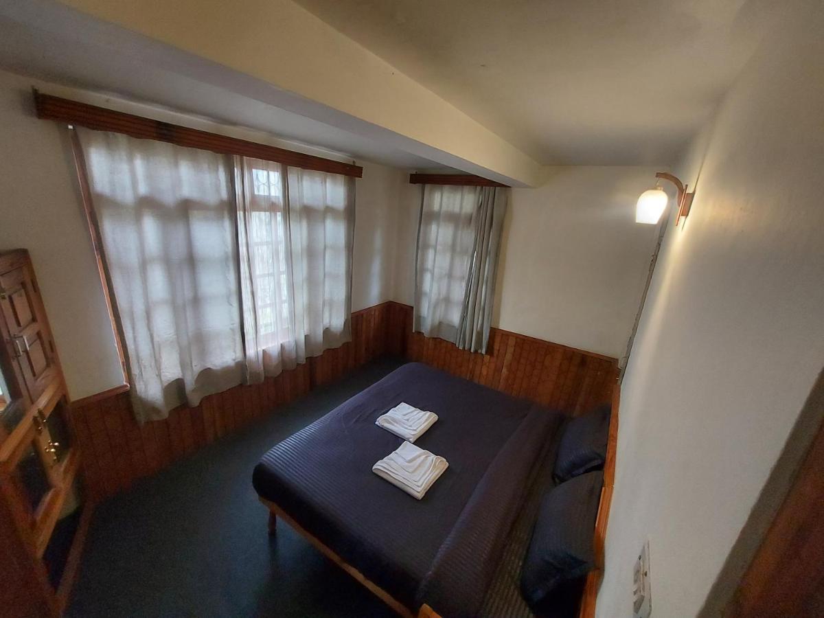 Mars Monkey Hostel & Cafe Manāli Dış mekan fotoğraf