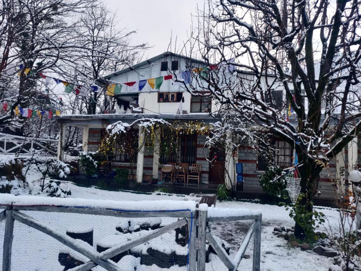Mars Monkey Hostel & Cafe Manāli Dış mekan fotoğraf