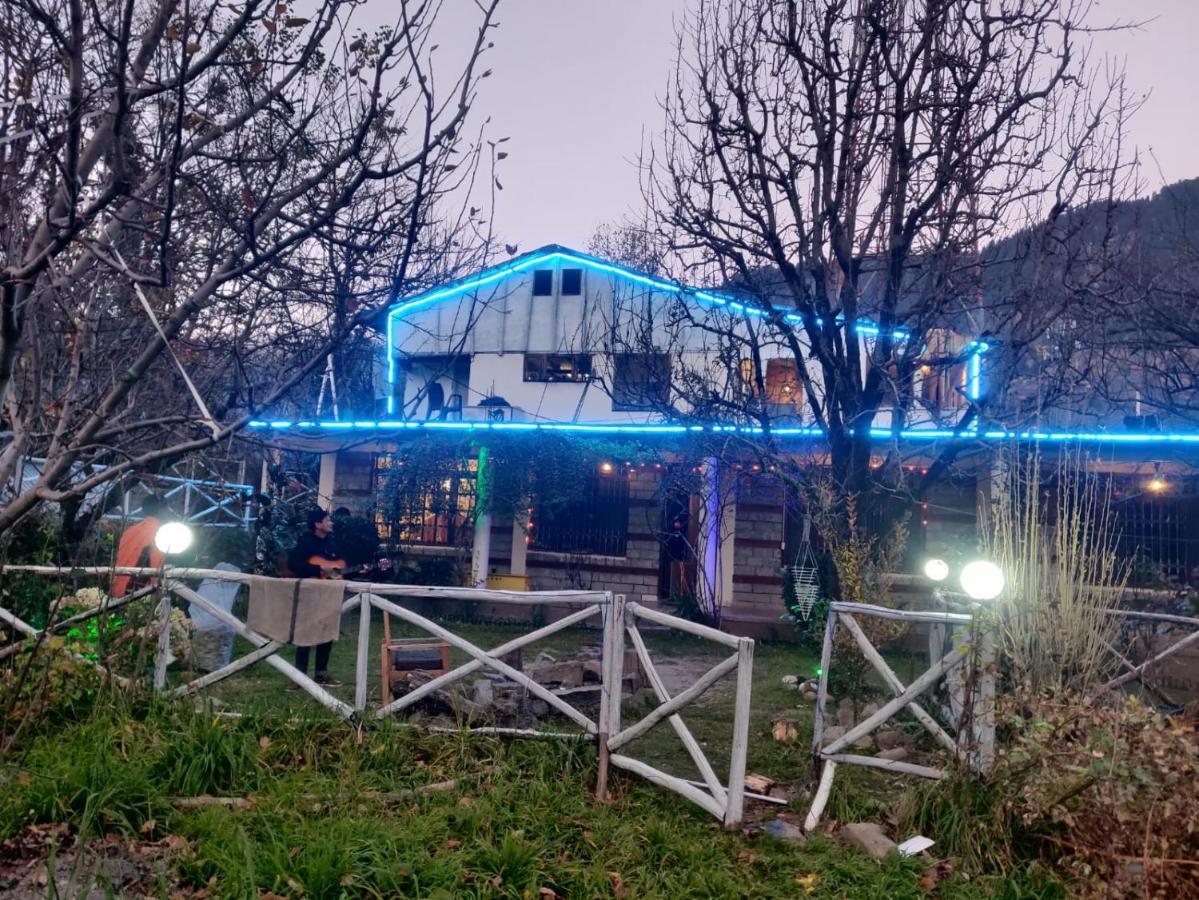 Mars Monkey Hostel & Cafe Manāli Dış mekan fotoğraf