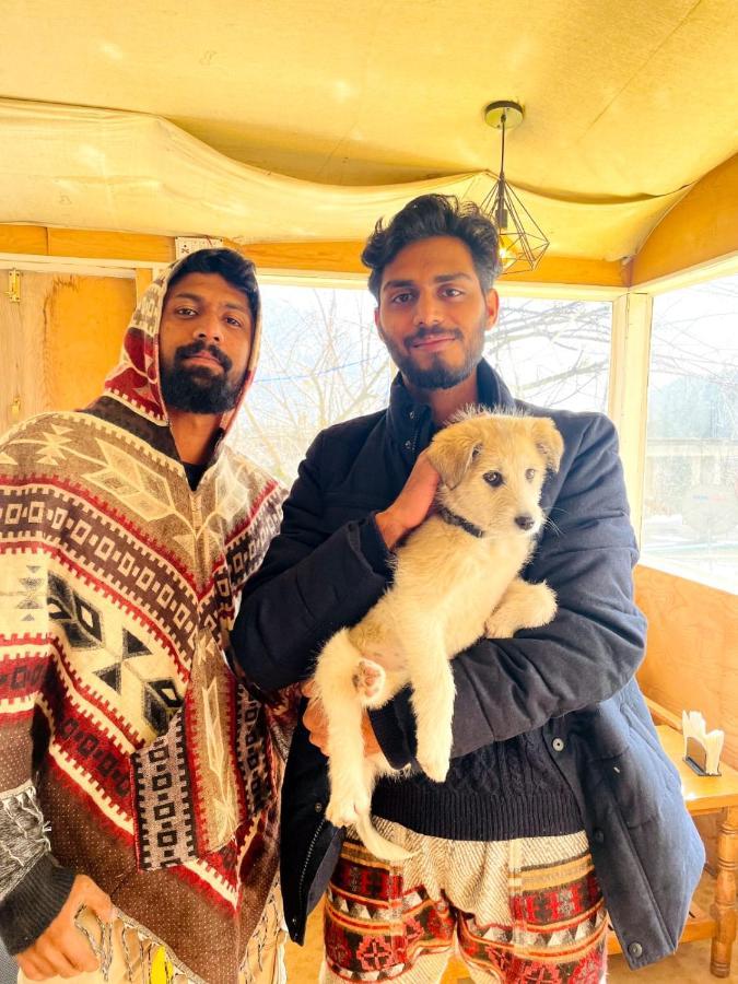 Mars Monkey Hostel & Cafe Manāli Dış mekan fotoğraf